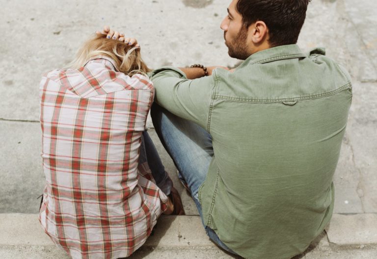 Comment empêcher les troubles financiers de détruire votre relation !