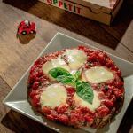 Pizza-sans-pâte-des-carnivore-750×750