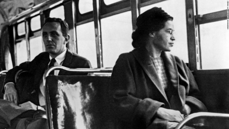 16 citations de Rosa Parks sur les droits civils