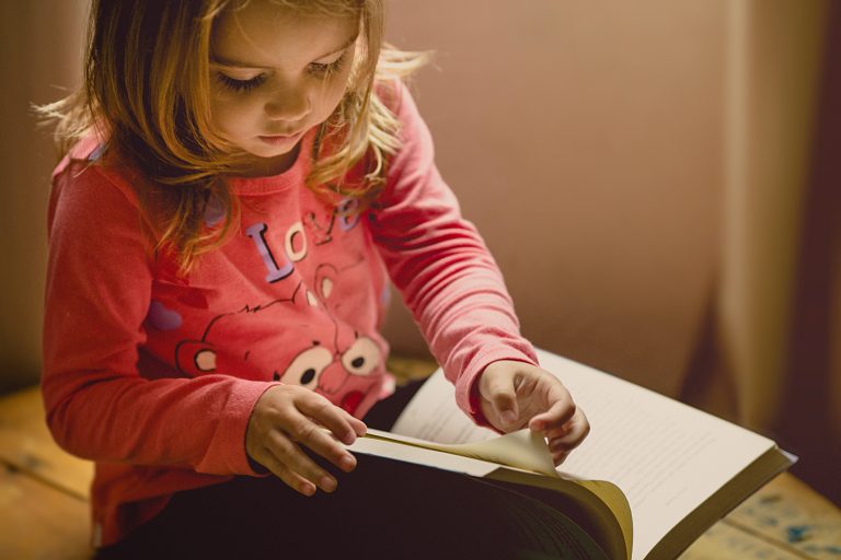 La lecture est fondamentale pour le développement des enfants