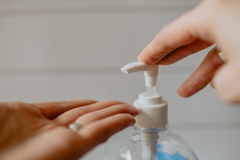 Fabriquer un gel antibactérien sans rinçage pour les mains