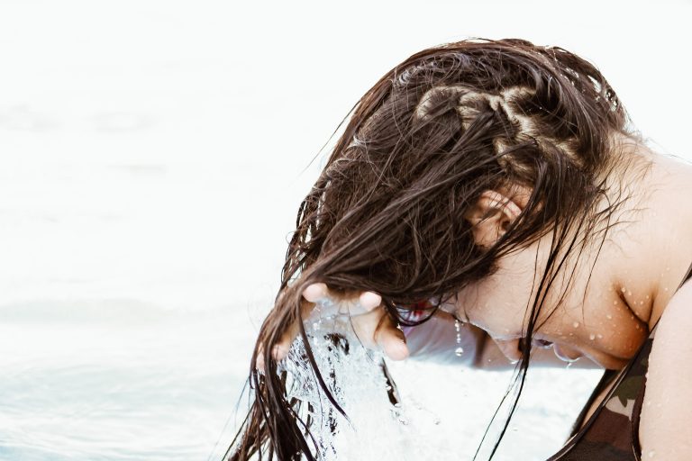 Huile de coco ou eau de coco : laquelle privilégier dans nos soins de beauté ?