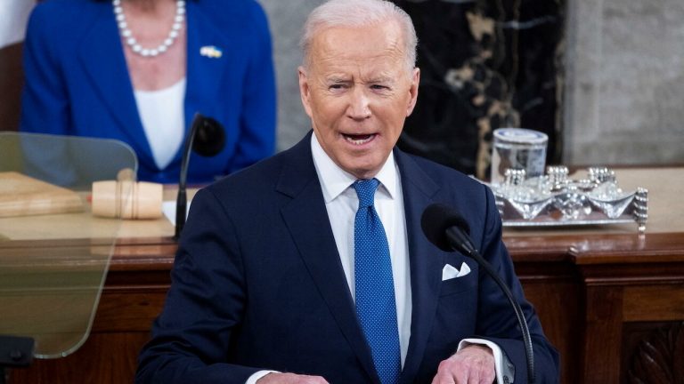 Discours sur l’état de l’Union : Joe Biden condamne le « dictateur » Poutine, « plus isolé que jamais »