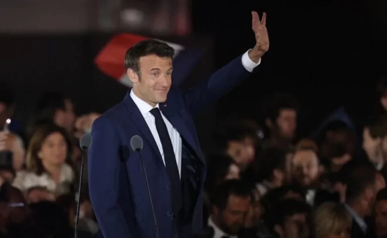 Le président français Emmanuel Macron est réélu : une victoire aux défis profonds