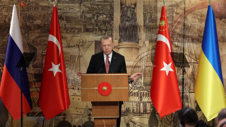 « Les enjeux ici sont maintenant énormes »: la Turquie menace de bloquer l’adhésion à l’OTAN de la Suède et de la Finlande