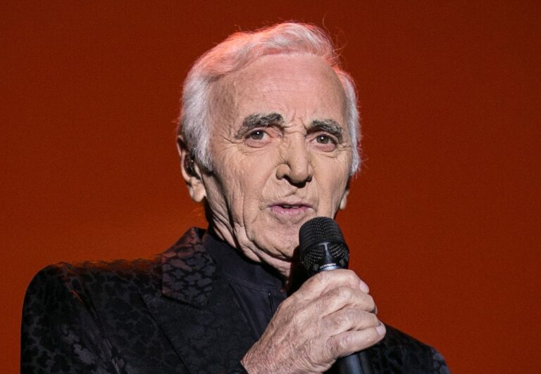 Charles Aznavour, le roman d’une vie