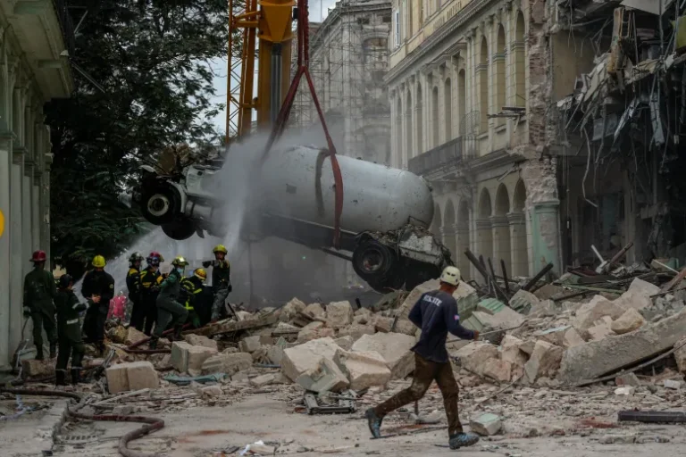 Le bilan s’élève à 43 morts après une explosion dans un hôtel à Cuba