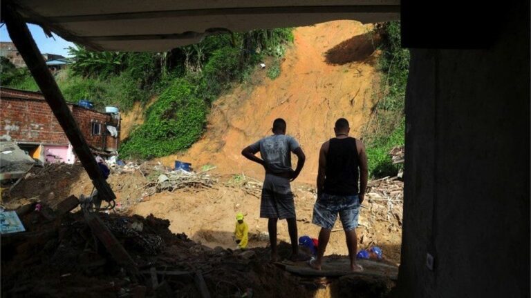 Une tempête de pluie fait 100 morts dans le nord-est du Brésil
