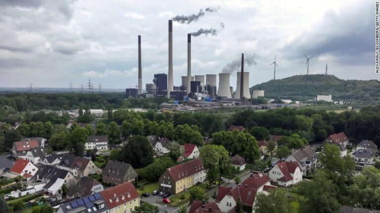 L’Allemagne va allumer des centrales à charbon alors que la Russie réduit l’approvisionnement en gaz