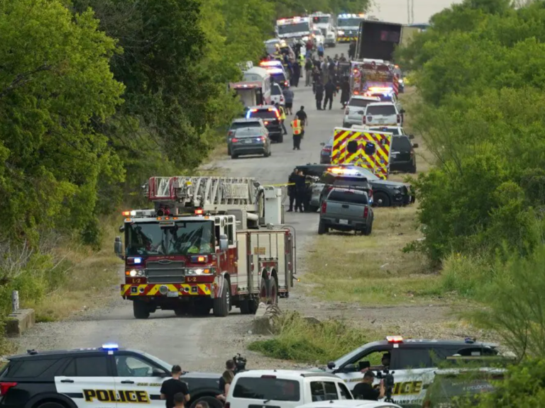 46 migrants ont été retrouvés morts dans un semi-remorque à San Antonio et 16 ont été hospitalisés, selon les autorités