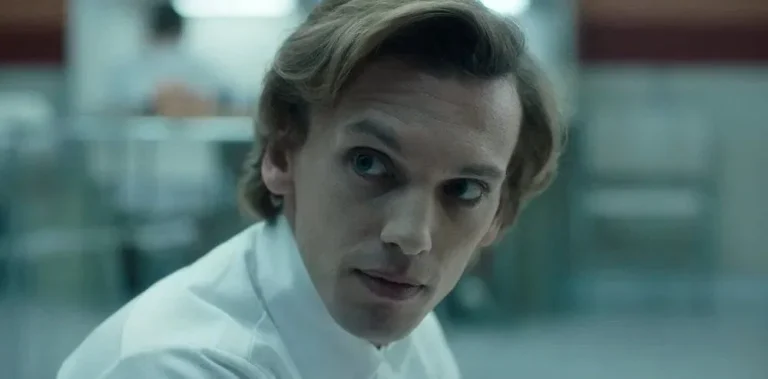 Comment Jamie Campbell Bower s’est transformé en son rôle manipulateur de « Stranger Things » – et est devenu le terrifiant Vecna