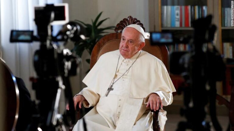 Le pape François en visite au Canada pour présenter ses excuses pour les abus commis par les Autochtones dans les pensionnats catholiques