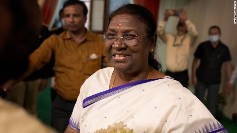 L’Inde élit Draupadi Murmu comme premier président de la communauté tribale