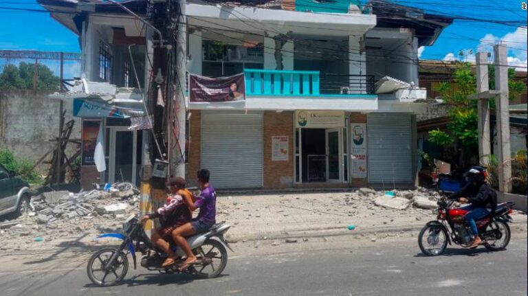 Un séisme de magnitude 7,0 frappe le nord des Philippines, impact ressenti à Manille
