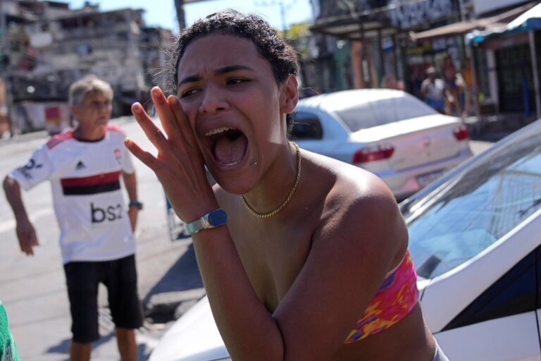 Au moins 18 morts dans une descente de la police brésilienne dans les favelas de Rio