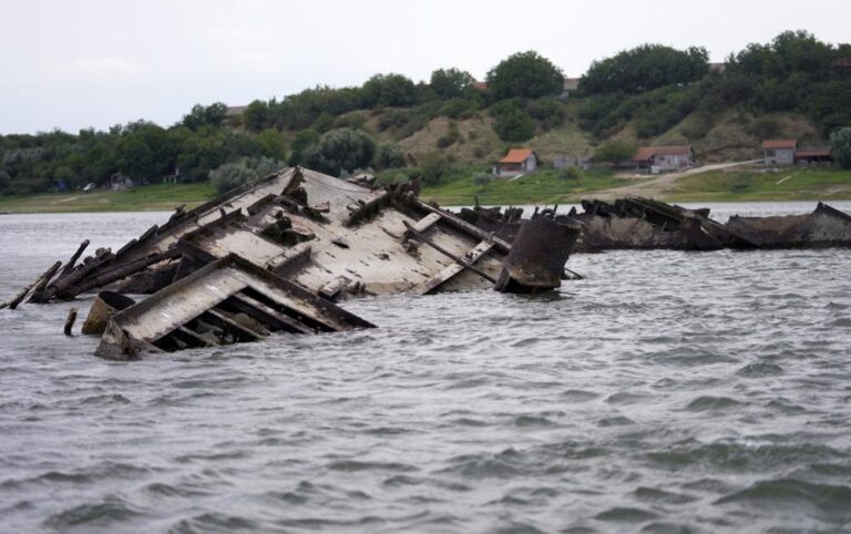 La sécheresse du Danube révèle des parties de l&rsquo;histoire cachée de la Seconde Guerre mondiale