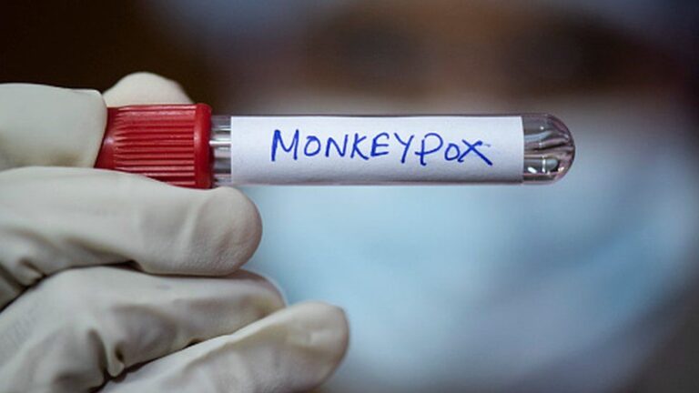 Monkeypox : le Kerala confirme le premier décès en Inde et isole 20 contacts