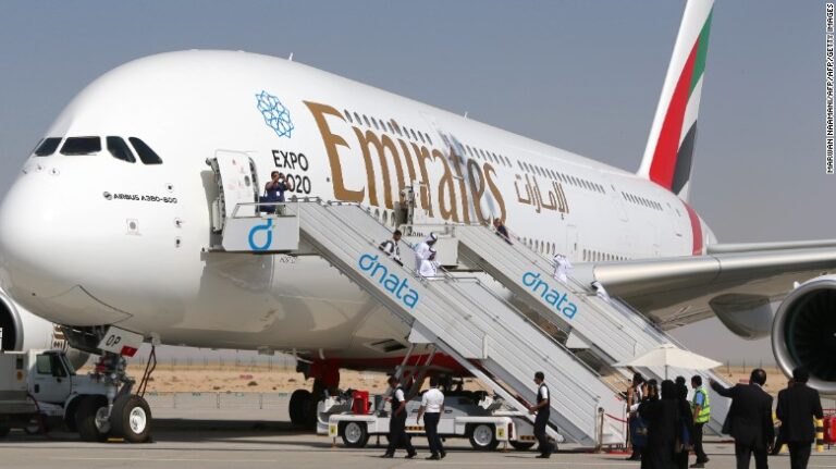 La compagnie aérienne Emirates suspend tous ses vols vers le Nigeria alors qu&rsquo;elle peine à rapatrier des fonds