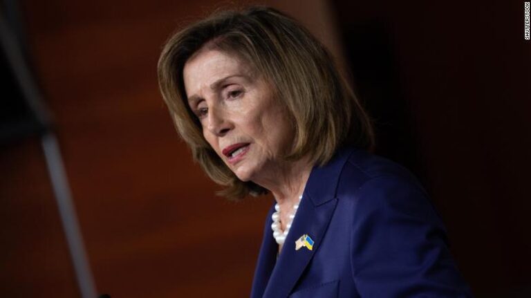 Pelosi s’arrête à Hawaï et révèle ses plans pour l’Asie. Mais aucune mention de Taïwan