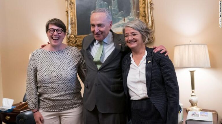 Le Sénat vote la ratification de l’adhésion à l’OTAN de la Suède et de la Finlande