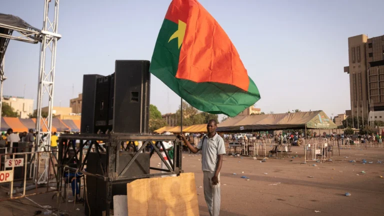 Des dizaines de morts et de blessés dans une attaque dans le nord du Burkina Faso