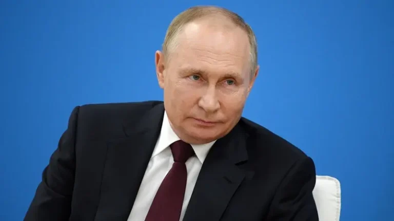 Russie : Poutine se rend aux vastes exercices militaires impliquant la Chine