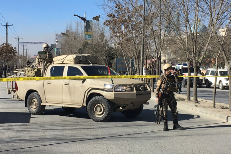 Quatre morts dans un attentat à la bombe contre la mosquée du ministère afghan de l’Intérieur