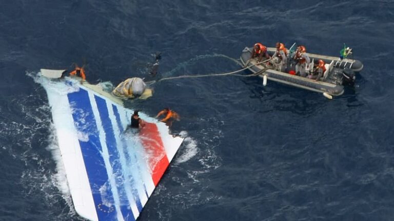 CRASH DU RIO-PARIS: LE PROCÈS DE « LA PLUS GRANDE TRAGÉDIE DE L’AVIATION FRANÇAISE » S’OUVRE CE LUNDI CRASH DU RIO-PARIS: LE PROCÈS DE « LA PLUS GRANDE TRAGÉDIE DE L’AVIATION FRANÇAISE » S’OUVRE CE LUNDI
