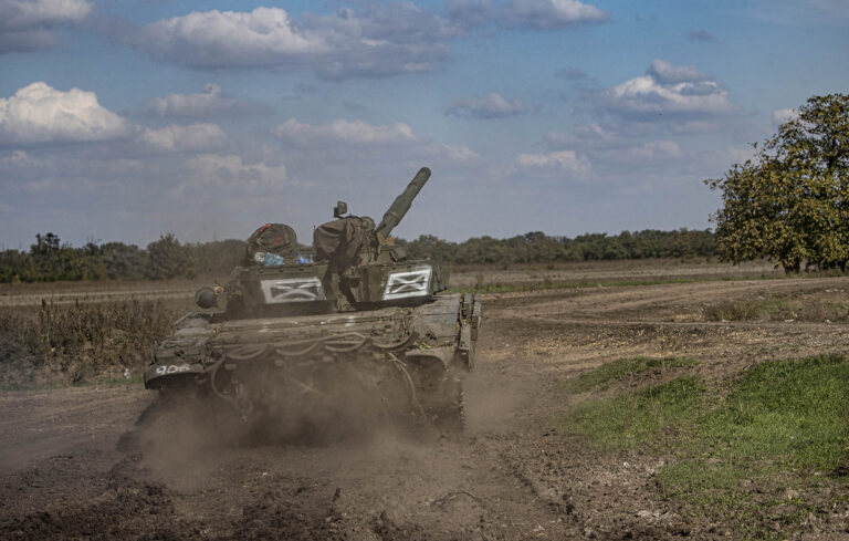 La Russie aidera à évacuer les civils de Kherson occupé alors que l’Ukraine progresse