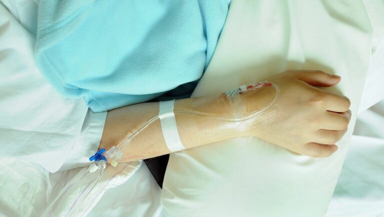 Traumatisée par l’attentat de Bruxelles, une jeune femme de 23 ans a été euthanasiée en Belgique Traumatisée par l’attentat de Bruxelles, une jeune femme de 23 ans a été euthanasiée en Belgique