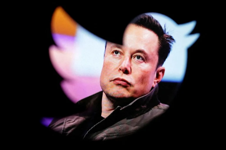 Elon Musk licencie le conseil d’administration de Twitter, devenant ainsi l’unique directeur