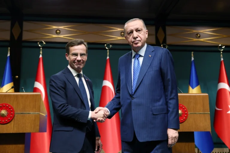 La Turquie demande à la Suède de prendre des mesures concrètes avant l’approbation de l’OTAN