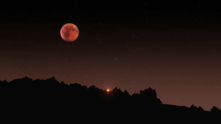 Voir de superbes photos de la dernière éclipse lunaire totale