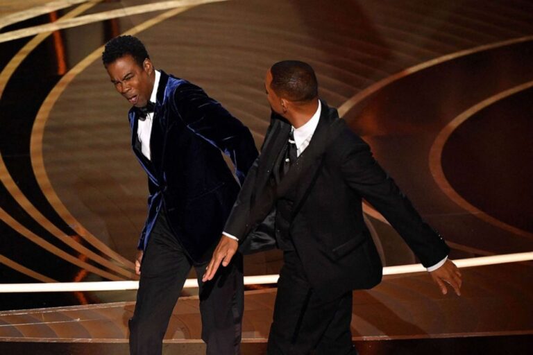 Chris Rock répond à la tristement célèbre claque des Oscars de Will Smith près d’un an plus tard