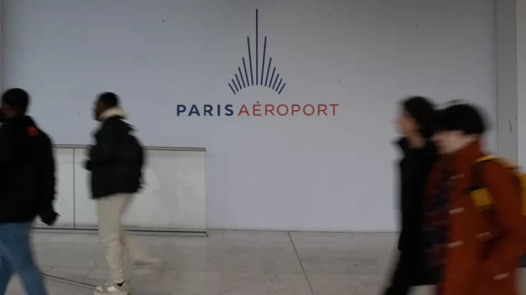 Grève contre la réforme des retraites : un tiers des vols annulés à l’aéroport d’Orly le 2 mai