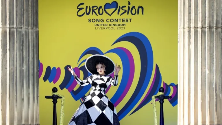 « Mystérieuse, iconique, extravagante » : La Zarra, représentante de la France, parmi les favoris du concours de l’Eurovision 2023