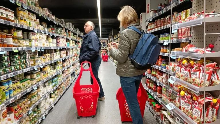 Inflation : la hausse des prix à la consommation se poursuit, à 5,9% sur un an en avril, selon les chiffres définitifs de l’Insee