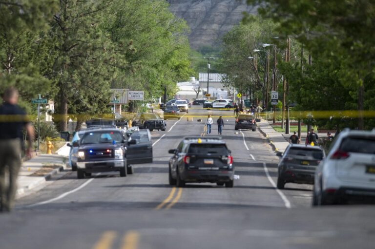 «Rampage» à Farmington: la police affirme que le tireur a tiré au hasard, tuant 3 personnes et en tirant sur 6 autres